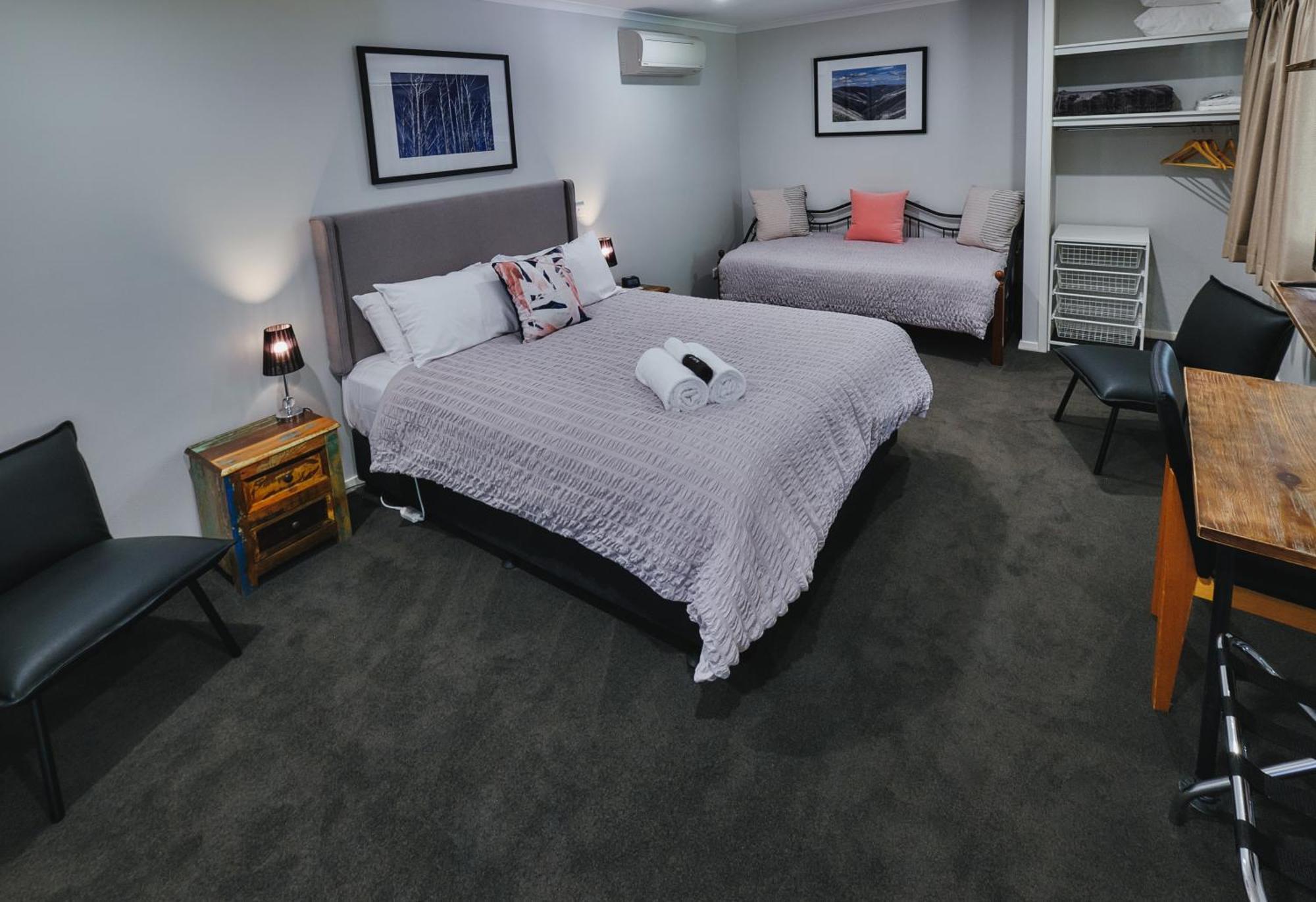 Edlin House Hotell Bright Eksteriør bilde